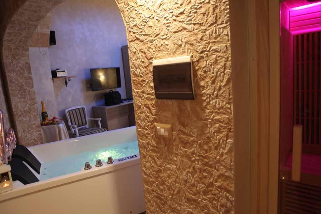 Afrodite Luxury Suite Veglie Dış mekan fotoğraf