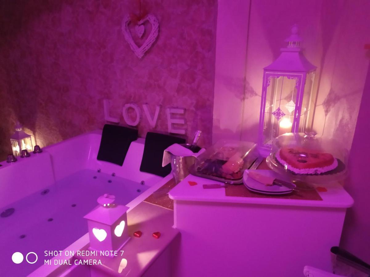 Afrodite Luxury Suite Veglie Dış mekan fotoğraf